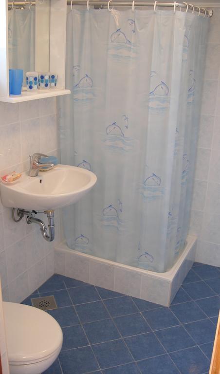 Seven Seas Apartments Mlini Phòng bức ảnh